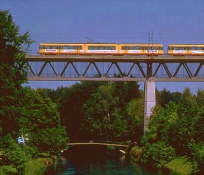 Karlsruher Stadtbahn auf der Grohessloher Brcke